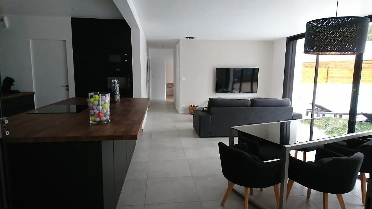 Villa Gavrinis Ploemel 0*,  France